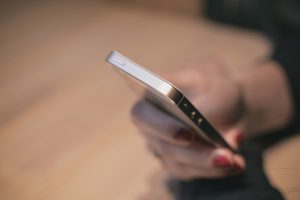 iphone-1283665_960_720